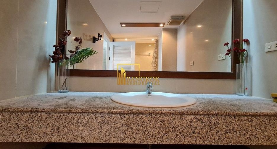 Condo en alquiler de 3 habitaciones en Watthana, Bangkok