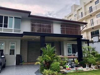For rent and for sale 4 bed house in Mueang Chon Buri, Chonburi