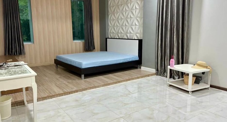 À louer et à vendre 4 chambres maison à Mueang Chon Buri, Chonburi