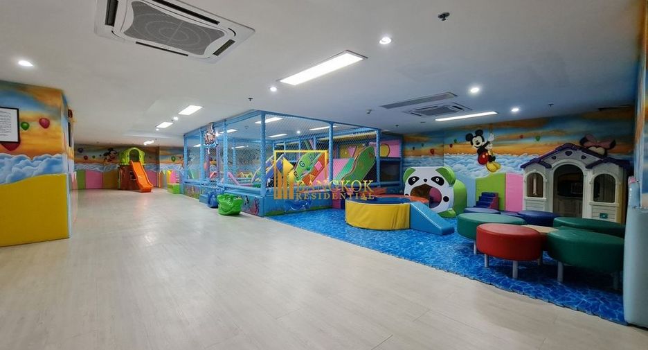 Apartamento con servicios en alquiler de 3 habitaciones en Watthana, Bangkok
