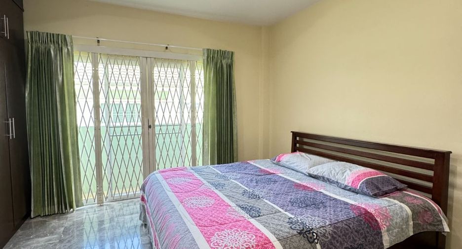 À louer 3 chambres maison à Bang Lamung, Chonburi