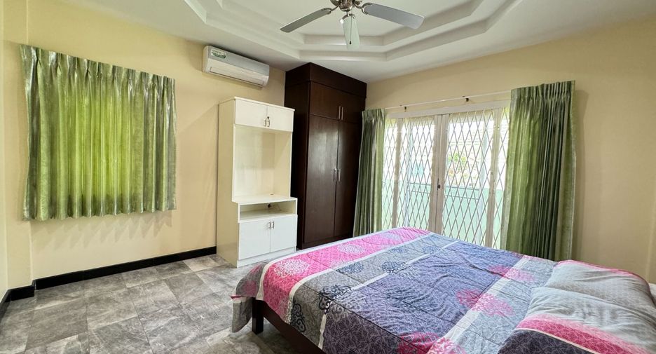 À louer 3 chambres maison à Bang Lamung, Chonburi