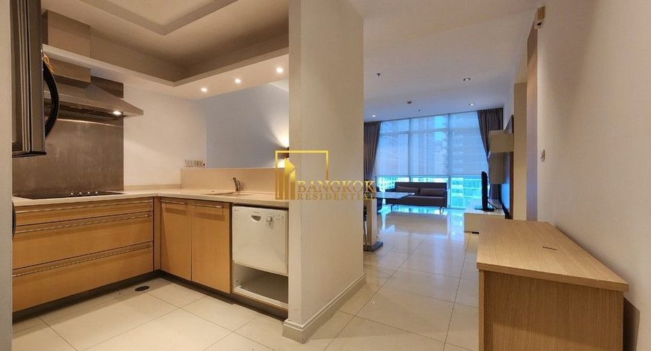 For rent 2 bedrooms condo in Pathum Wan, Bangkok