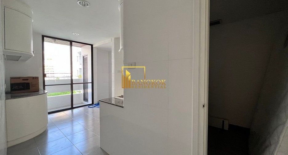 For rent 2 bedrooms apartment in Sathon, Bangkok