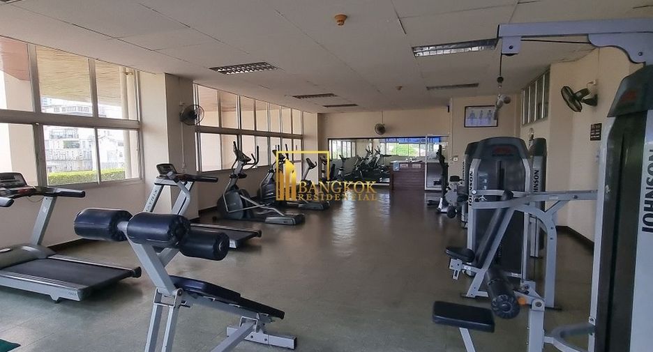 ให้เช่า 3 ห้องนอน คอนโด ใน วัฒนา, กรุงเทพฯ