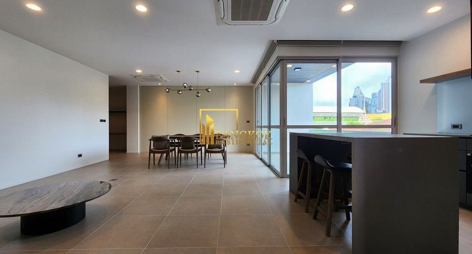 Condo en alquiler de 2 habitaciones en Khlong Toei, Bangkok