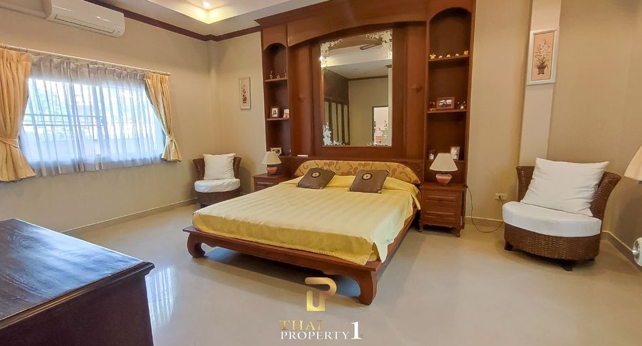 For sale 3 bedrooms villa in Bang Lamung, Chonburi