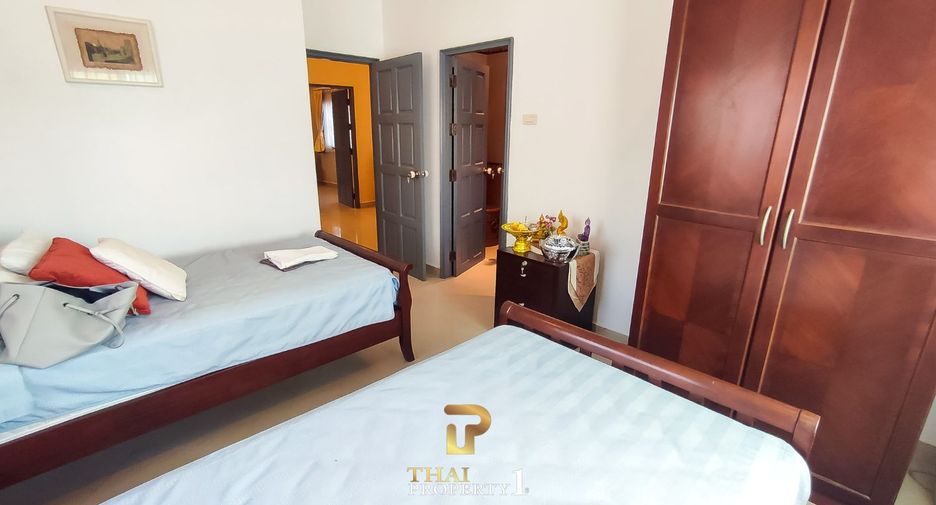 For sale 3 bedrooms villa in Bang Lamung, Chonburi