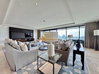 For rent 4 bedrooms condo in Pathum Wan, Bangkok