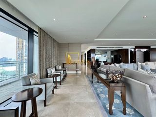 For rent 4 bedrooms condo in Pathum Wan, Bangkok