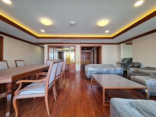 Wohnung zur Miete mit 3 Zimmer in Pathum Wan, Bangkok