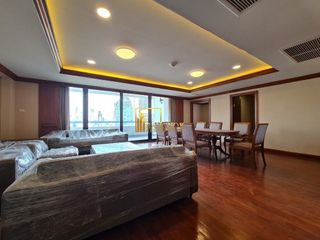 Wohnung zur Miete mit 3 Zimmer in Pathum Wan, Bangkok