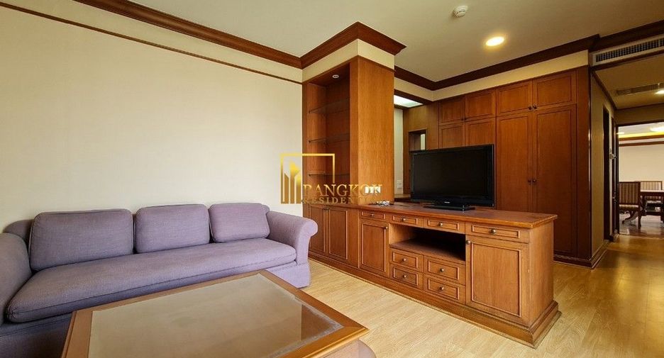 Wohnung zur Miete mit 3 Zimmer in Pathum Wan, Bangkok