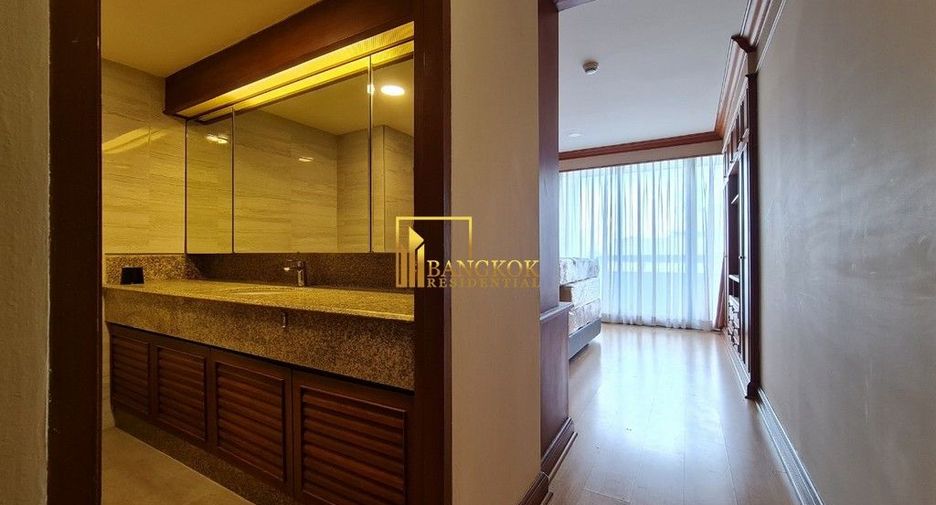 Wohnung zur Miete mit 3 Zimmer in Pathum Wan, Bangkok