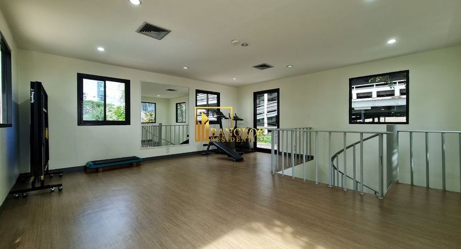 Wohnung zur Miete mit 3 Zimmer in Pathum Wan, Bangkok