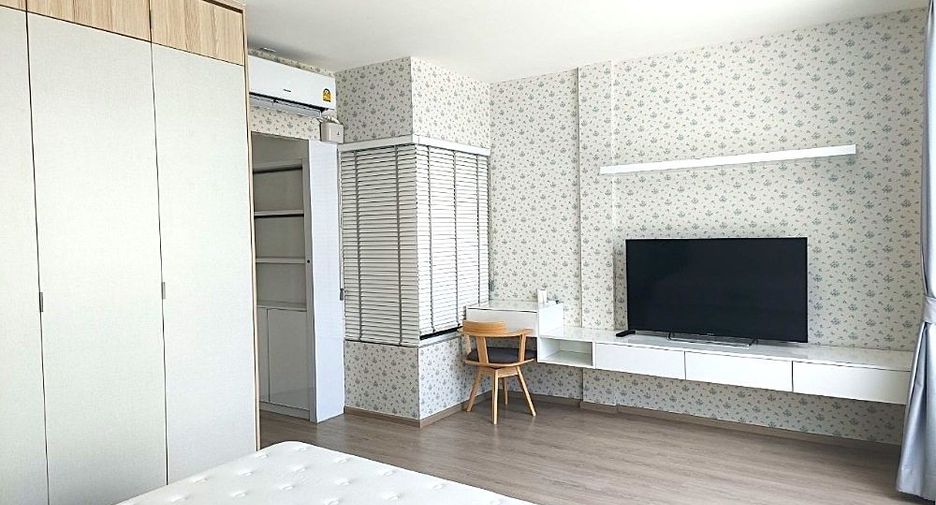 For rent 2 bedrooms townhouse in Prawet, Bangkok