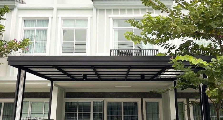 For rent 2 bedrooms townhouse in Prawet, Bangkok