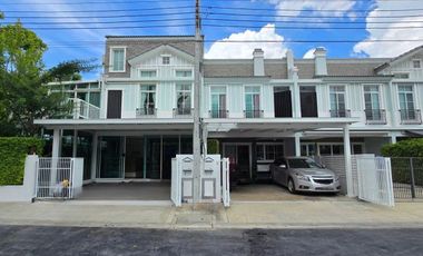 Reihenhaus zur Miete mit 3 Zimmer in Prawet, Bangkok