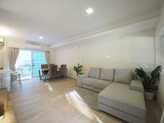 出租 3 卧室 联排别墅 在 Prawet, 曼谷