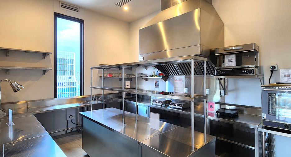 For rent そして for sale 1 Beds condo in Pathum Wan, Bangkok