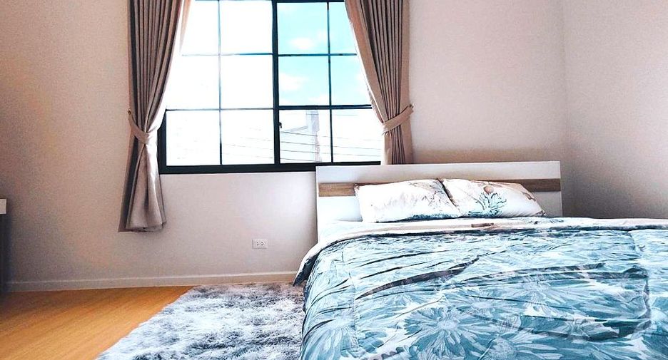 For rent 2 bedrooms townhouse in Bang Phli, Samut Prakan