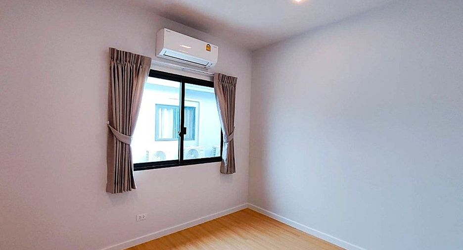 For rent 2 bedrooms townhouse in Bang Phli, Samut Prakan