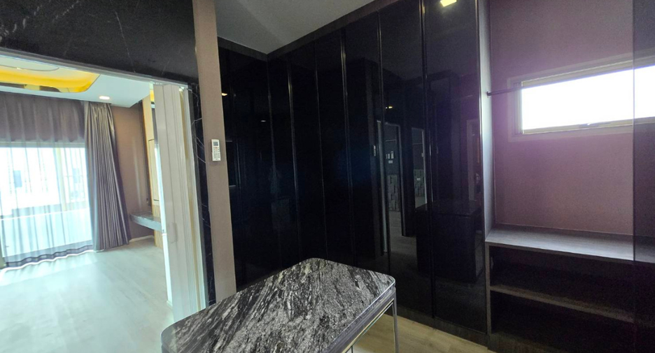 For sale 4 ベッドルーム house in San Kamphaeng, Chiang Mai