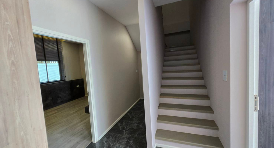For sale 4 ベッドルーム house in San Kamphaeng, Chiang Mai