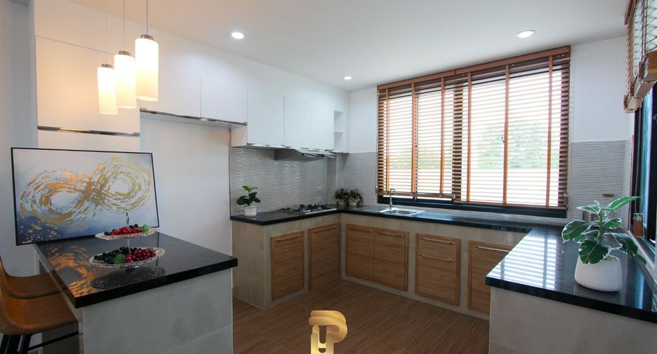 À vendre 3 chambres maison à Sattahip, Chonburi