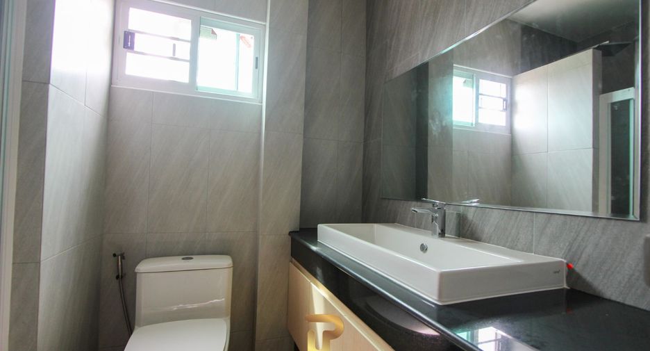 À vendre 3 chambres maison à Sattahip, Chonburi