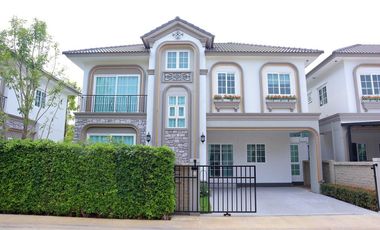 Haus zur Miete mit 4 Zimmer in Bang Phli, Samut Prakan