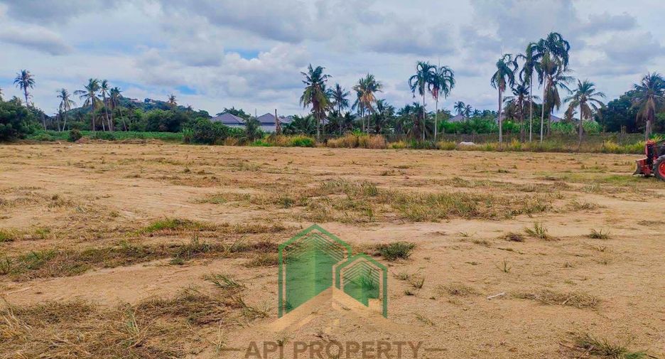 À vendre terrain à Bang Lamung, Chonburi