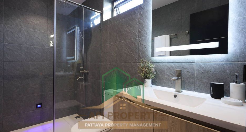 Casa en venta de 4 habitaciones en Bang Lamung, Chonburi
