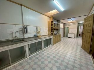 For rent そして for sale 7 Beds house in Phaya Thai, Bangkok