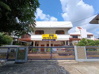 For rent そして for sale 7 Beds house in Phaya Thai, Bangkok