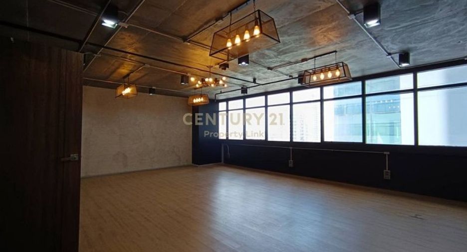 For rent and for sale office in Ratchathewi, Bangkok