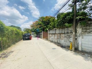 For sale land in Phra Khanong, Bangkok