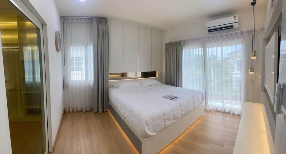 Аренда 4 спальни дом в Mueang Samut Prakan, Самутпракан