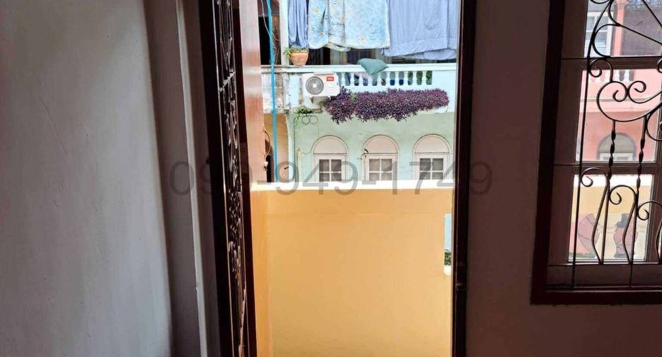 For sale 3 bedrooms retail Space in Bang Bon, Bangkok