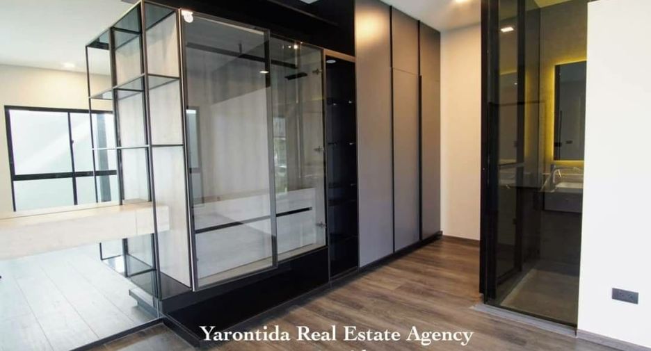 For sale 3 bedrooms townhouse in Bang Phli, Samut Prakan