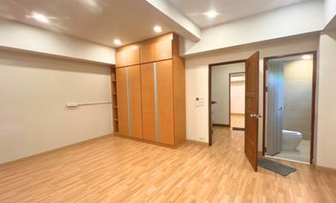 For sale 4 Beds townhouse in Pak Kret, Nonthaburi