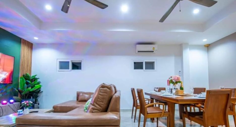 For rent 4 bedrooms house in Bang Lamung, Chonburi
