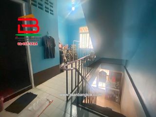 For sale 3 bedrooms retail Space in Sai Mai, Bangkok
