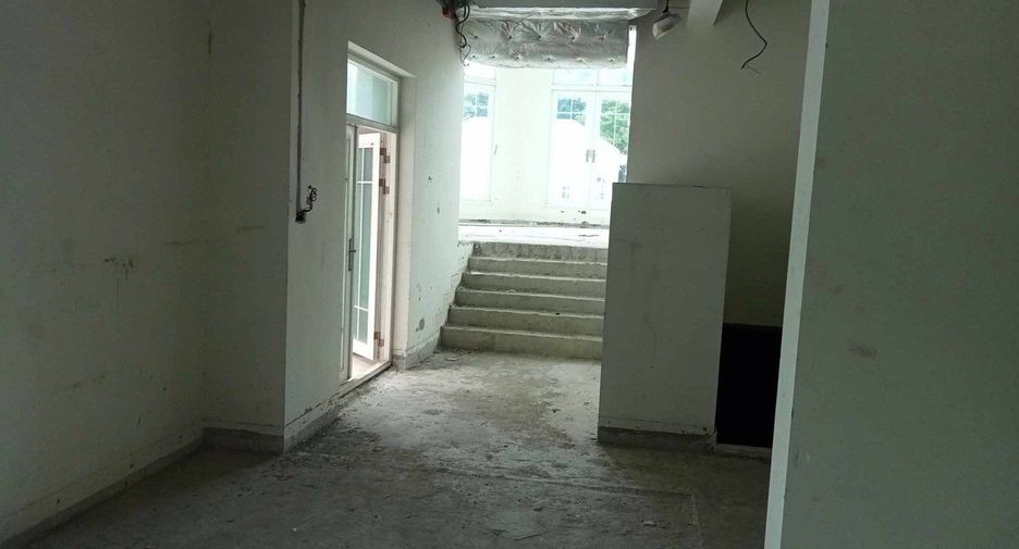 For sale 6 bedrooms house in Bueng Kum, Bangkok