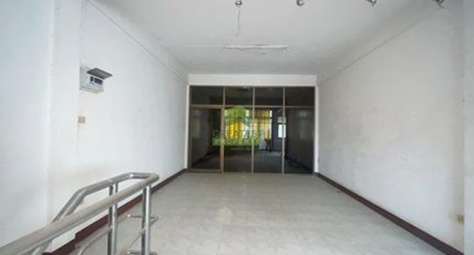 For sale 3 bedrooms retail Space in Mueang Nonthaburi, Nonthaburi