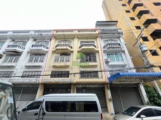 出售 3 卧室 商业空间 在 Mueang Nonthaburi, Nonthaburi