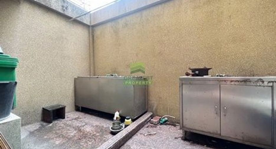 For sale 3 bedrooms retail Space in Mueang Nonthaburi, Nonthaburi