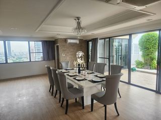 For rent 3 bedrooms condo in Watthana, Bangkok