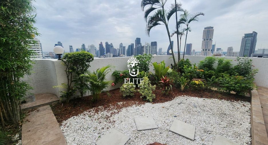 For rent 3 bedrooms condo in Watthana, Bangkok