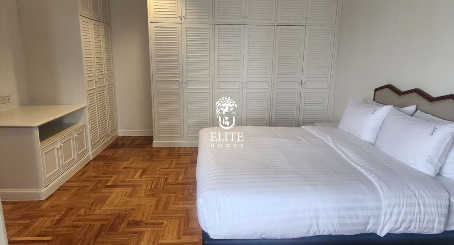For rent 3 bedrooms condo in Watthana, Bangkok